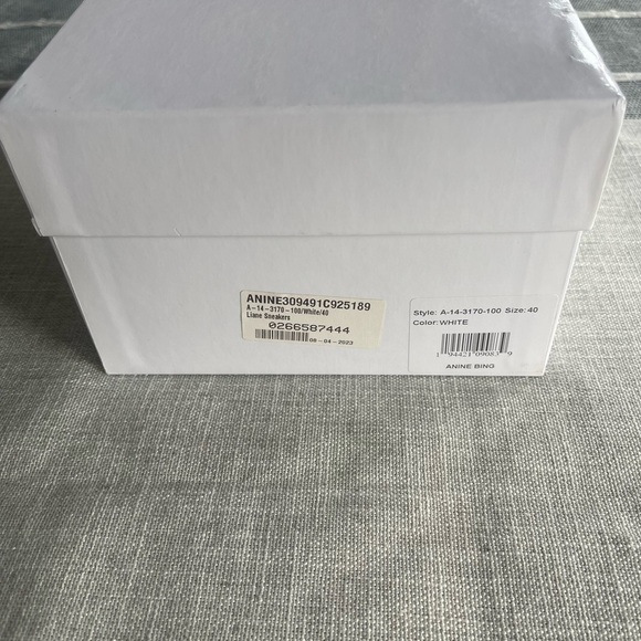 NWT Anine Bing Liane Low Top Leather Sneakers White Size 10 EU 40
